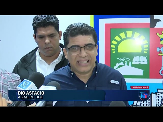 ⁣Inician desmonte de propaganda política en Santo Domingo Este