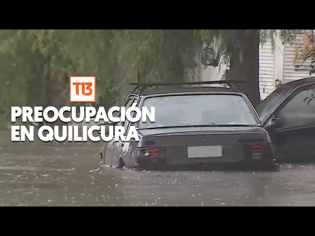 ⁣Preocupación en Quilicura por calles anegadas ante intensidad de las lluvias
