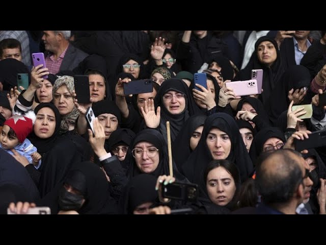 ⁣Trauerfeierlichkeiten für Irans Präsidenten Raisi in Teheran