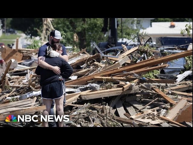 ⁣Tornado hits Texas as Iowa is still recovering from severe weather