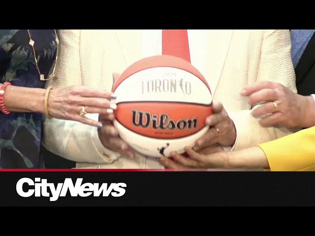 ⁣Mayor Chow celebrates Toronto WNBA expansion team