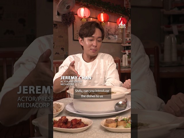 ⁣Makan Kakis: Jeremy Chan has the best pen cai he's ever had at Plum Village