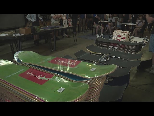 ⁣Can'd Aid builds, donates skateboards to Denver schoolkids