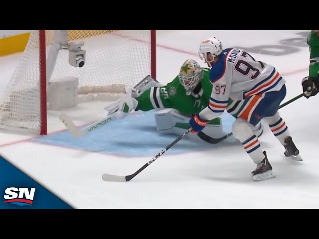 ⁣Jake Oettinger Denies Connor McDavid With Unbelievable Stick Save