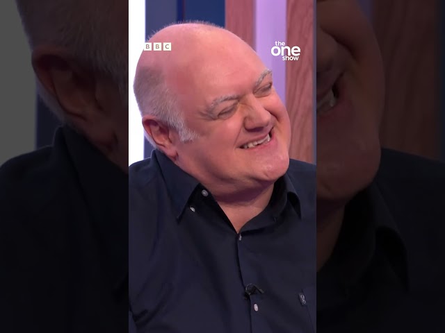 ⁣Dara O’Briain tells Chris Hemsworth about his ‘Thor meme face’  - BBC