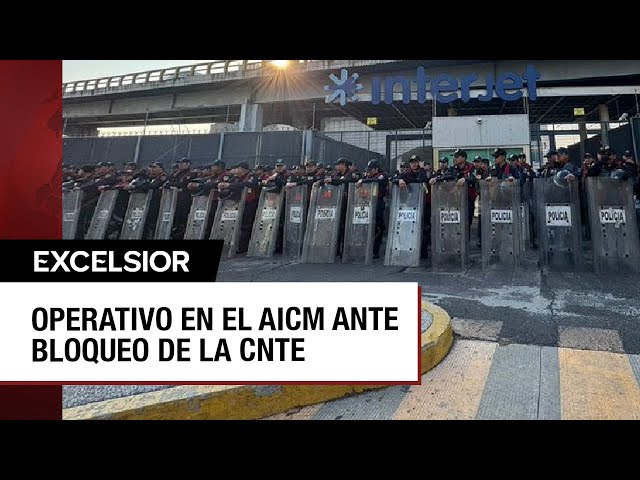 Policías resguardan el AICM ante posible protesta de la CNTE