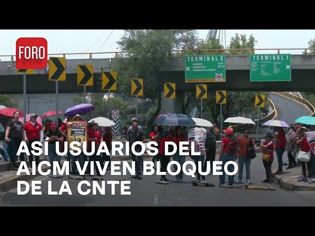 ⁣Usuarios del AICM se trasladan a pie por bloqueos de la CNTE - Paralelo 23