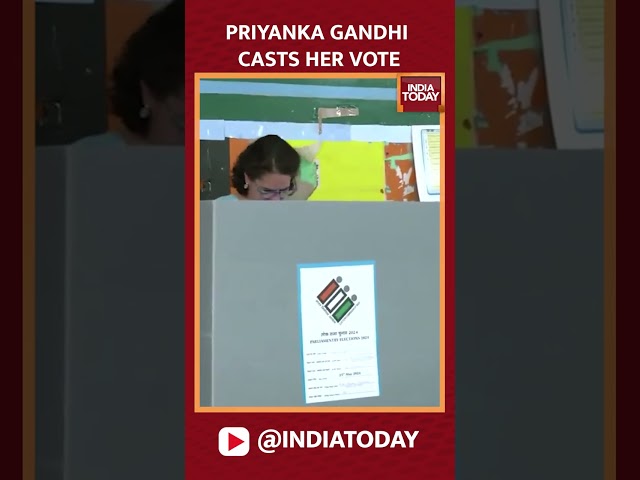 ⁣Priyanka Gandhi Vadra Casts Her Vote For Sixth Phase Of Lok Sabha Elections 2024 Elections In Delhi.