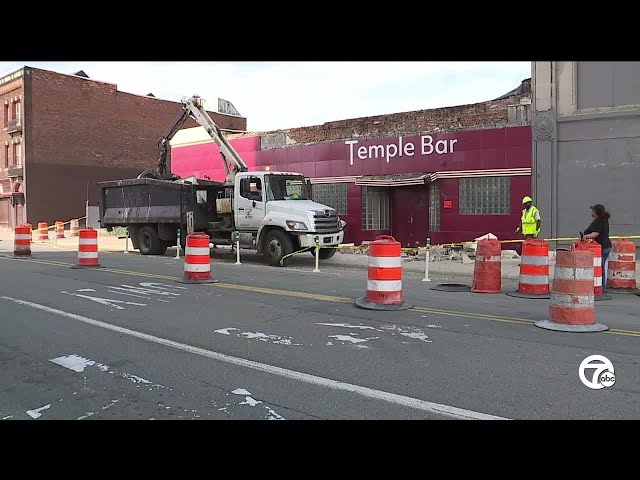 ⁣Detroit’s Temple Bar facade crumbles, now closed for repairs