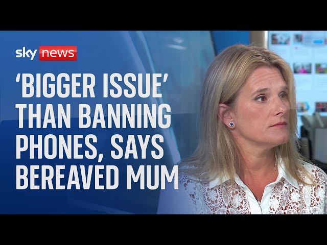 ⁣'Bigger issue' than banning smartphone for under 16s, says bereaved mother