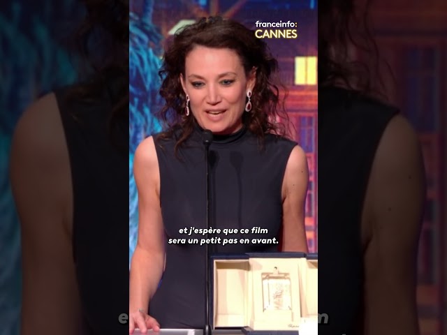 ⁣Cannes 2024 : La Française Coralie Fargeat reçoit le prix du scénario pour "The Substance