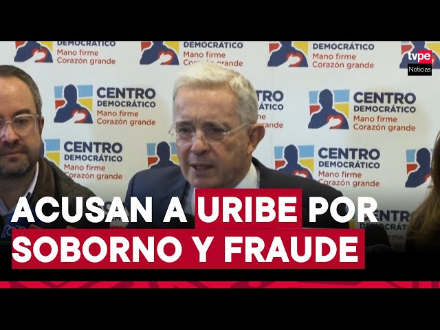 ⁣Fiscalía de Colombia acusa a expresidente Uribe de soborno y fraude