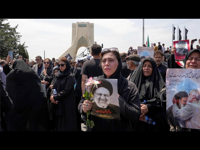 ⁣إيران تقيم مراسم تشييع ضحايا تحطم الطائرة الرئاسية في أنحاء متفرقة من البلاد
