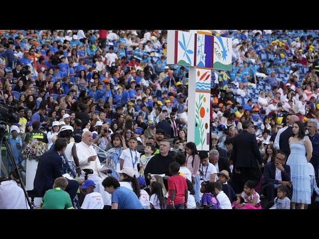 ⁣El Papa Francisco inaugura el Día Mundial de los Niños en el Estadio Olímpico de Roma