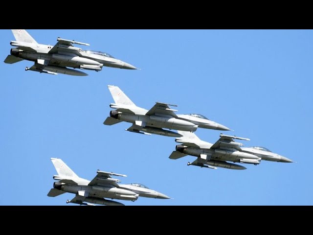 ⁣Aviones polacos patrullan el espacio aéreo tras ataques rusos en Ucrania