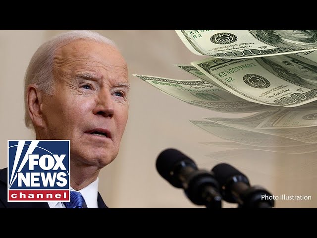 ⁣‘ABSOLUTE DISASTER’: Biden unveils another student loan bailout plan