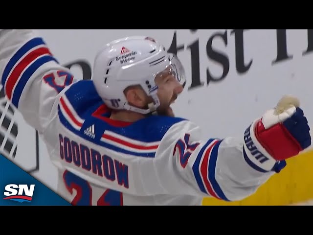 ⁣Barclay Goodrow Beats Sergei Bobrovsky With Wicked Short-Handed One-Timer