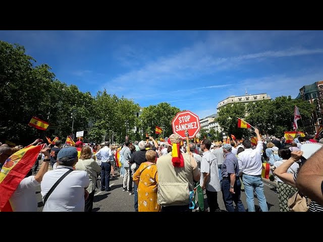 ⁣Spanish Popular Party launches EU election campaign with thousands gathered in Madrid