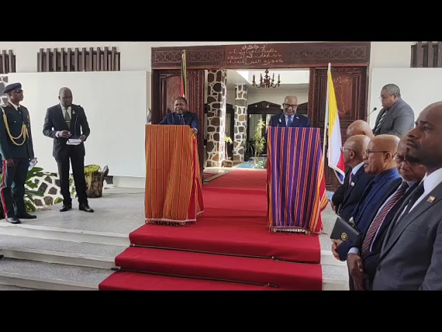 ⁣en direct: déclaration du président de la république azali assoumani et le président de Mozambique