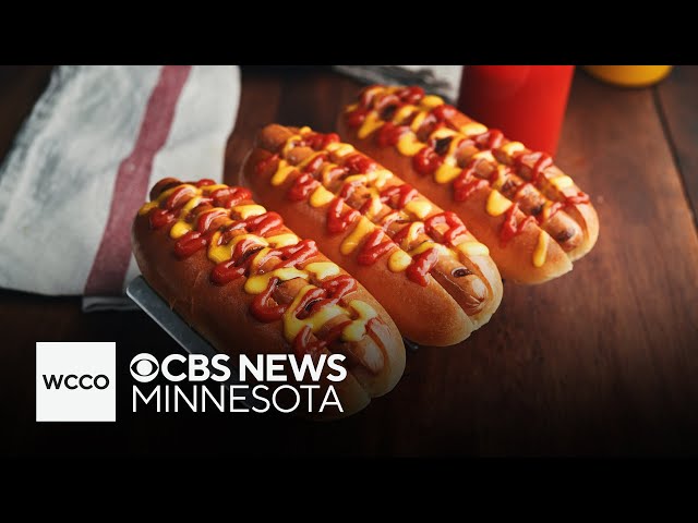 ⁣Hot dogs are an American tradition. So’s wolfing them down in summer.