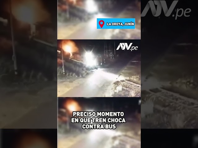 ⁣Preciso momento en que tren choca contra bus #atvnoticias #shorts