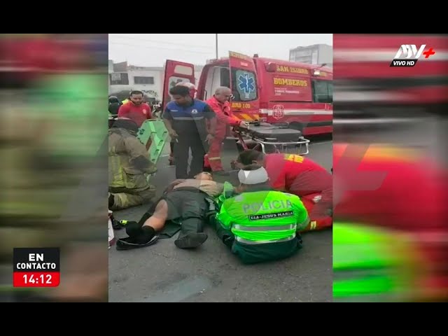 ⁣Patrullero choca contra ambulancia en la avenida Brasil