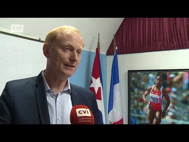 Embajada de Francia en Cuba y Universidad del Deporte organizan conversatorio