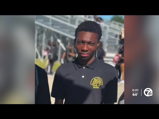 ⁣Vigil held for teen killed during reported robbery attempt over shoes