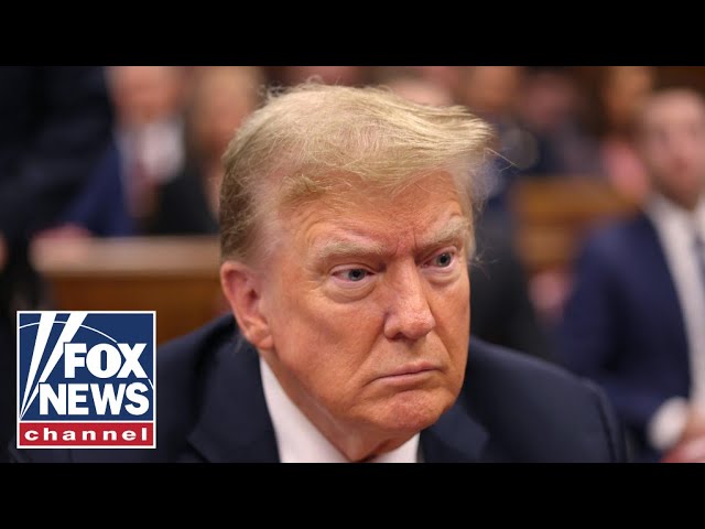 ⁣CNN analyst warns against 'worst case' for Democrats in Trump trial