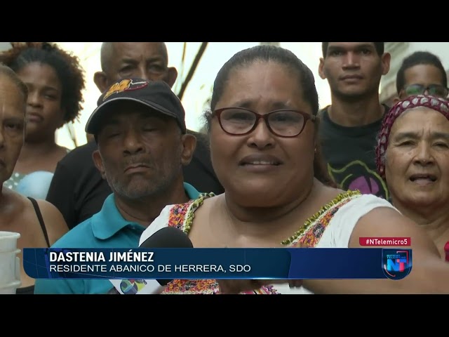 ⁣Protestan en El Abanico de Herrera en SDO  por escasez de agua potable