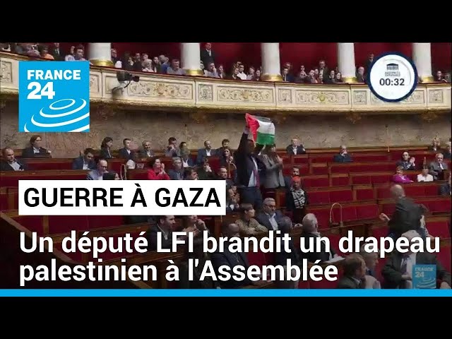 ⁣Guerre à Gaza : un député LFI brandit un drapeau palestinien, tumulte et exclusion à l'Assemblé