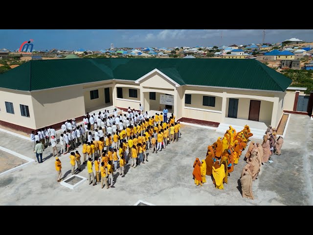 ⁣Wasiirka Waxbarashada Jubbaland ayaa xariga ka jaray Iskuul cusub oo laga hirgaliyay  Kismaayo.