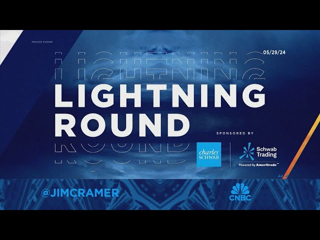 ⁣Lightning Round: Disney is not a stock you should run away from, says Jim Cramer