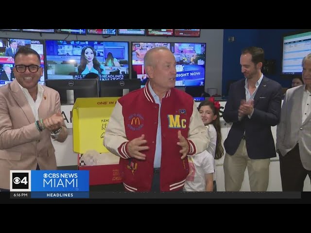 ⁣McDonald's recognizes CBS News Miami's Eliott Rodriguez with "In the Crew" varsi
