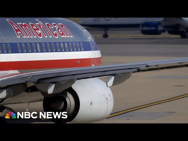 ⁣Listen to air traffic control and American Airlines jet involved in near miss