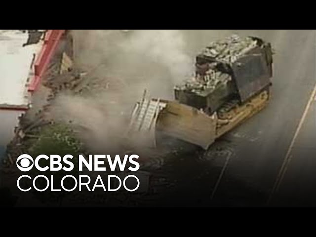 ⁣Colorado town where bulldozer rampage happened 20 years ago sends message to community