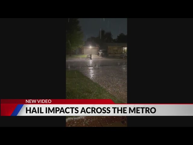 ⁣Hail falls in the metro Thursday night