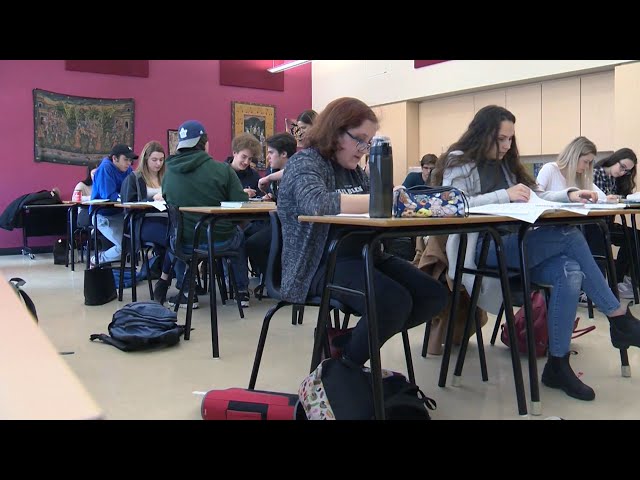 Ontario to require financial literacy test for high school graduation