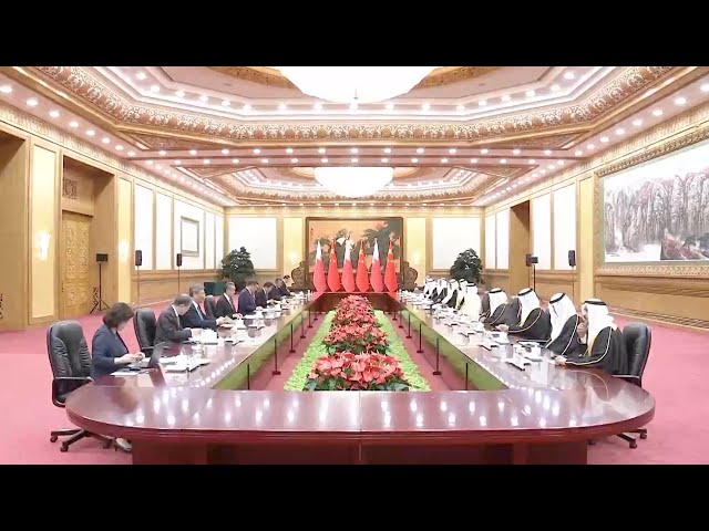 Chinese President Xi Jinping holds talks with Bahrain's king
