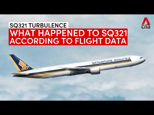 ⁣What happened when SQ321 hit turbulence, according to flight data