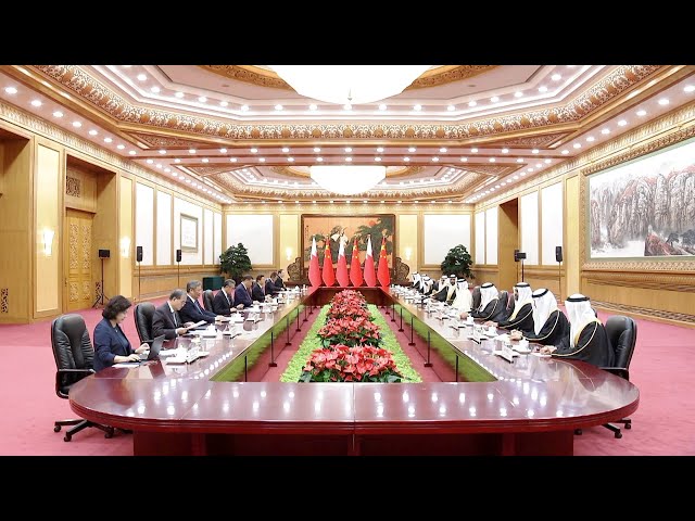 ⁣شي جين بينغ يلتقي ملك البحرين: ارتقاء بالعلاقات الصينية البحرينية إلى شراكة استراتيجية شاملة