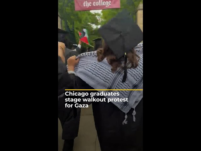⁣Chicago students stage walkout protest for Gaza  | #AJshorts