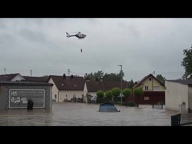 ⁣L'Allemagne et la Suisse touchées par des inondations