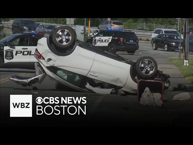 ⁣Driver airlifted to hospital after rollover crash in Lowell