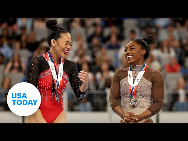 ⁣Simone Biles gave Suni Lee words of encouragement after a scary turn on vault | USA TODAY