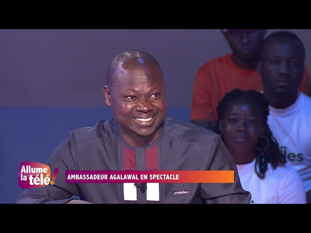 Ambassadeur Agalawal en spectacle