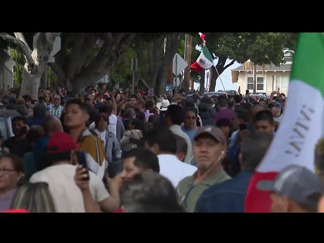 ⁣Frustration over voting process at Mexican consulate in Los Ángeles