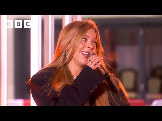 ⁣Becky Hill performs ‘Outside Of Love’ | The One Show - BBC