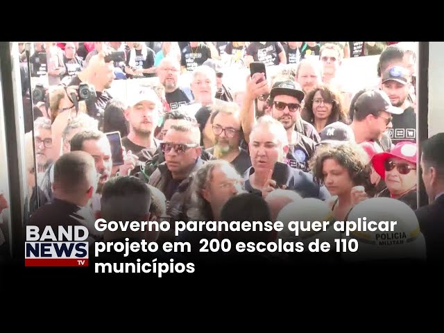 ⁣Professores invadem assembleia do Paraná em protesto contra a privatização | BandNewsTV