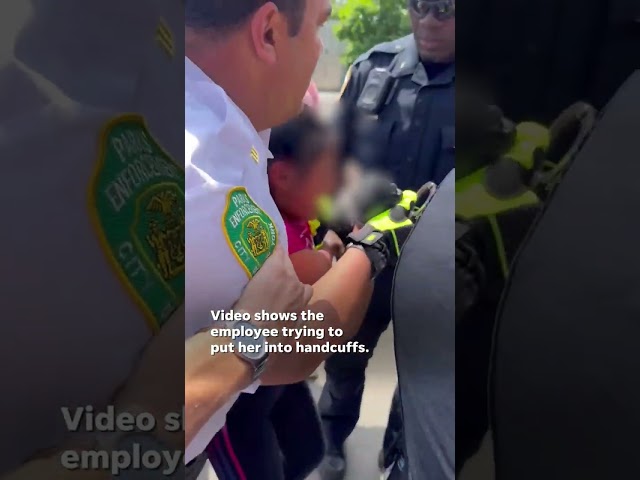 ⁣Bystanders rescue girl after park officer tried to arrest her #Shorts